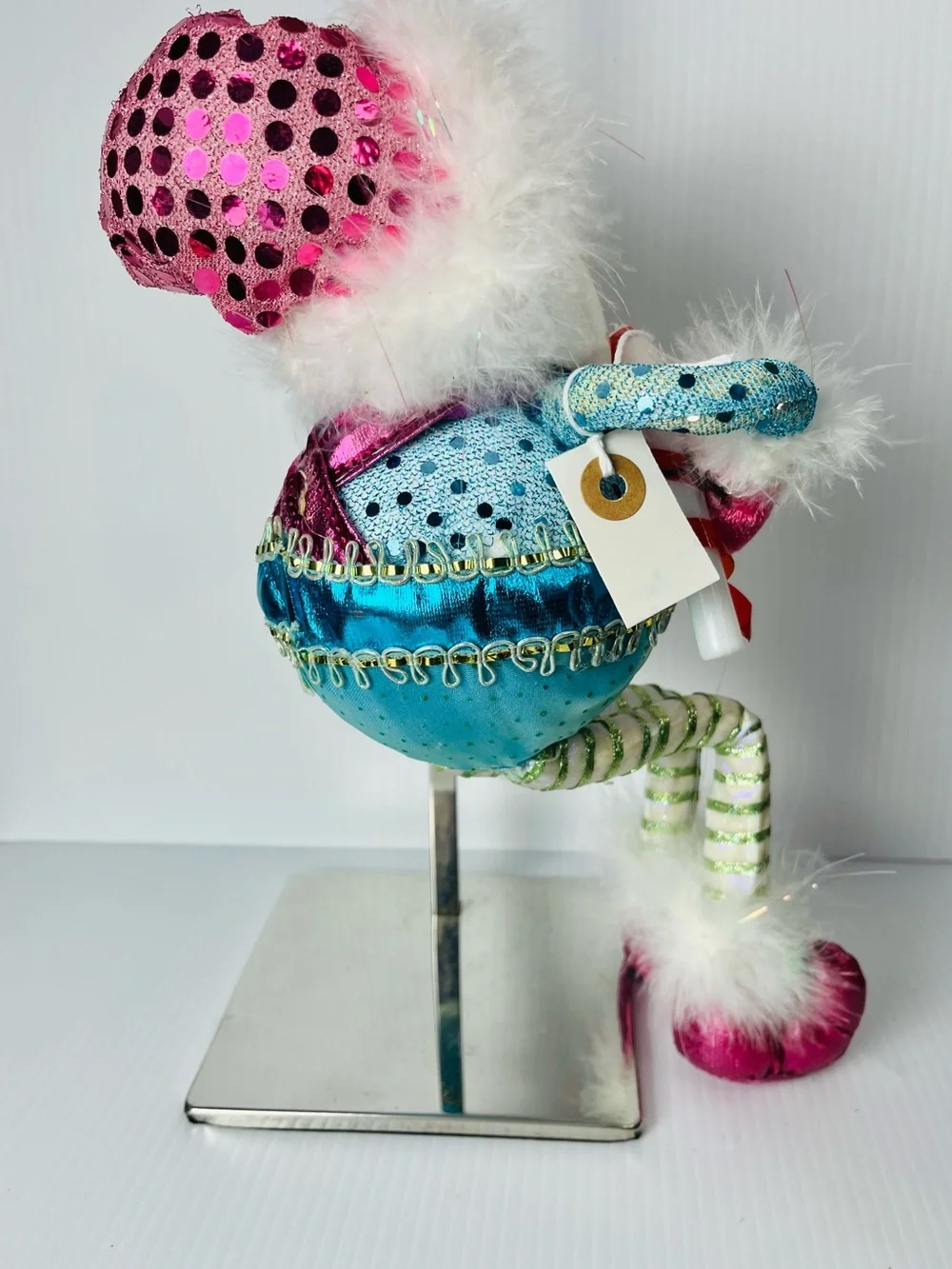 Mark Roberts Whimsical Santa dangling-leg Figurine
